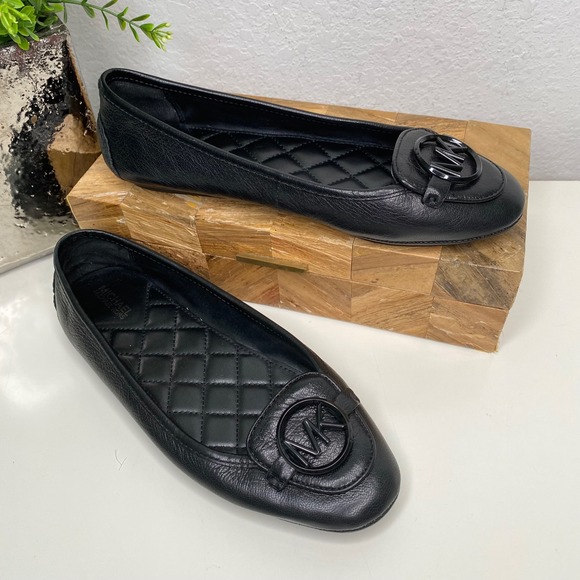 Michael Kors Lillie Black Leather Quilted Ballet Flats with MK Logo Size 7.5 - Picture 1 of 10